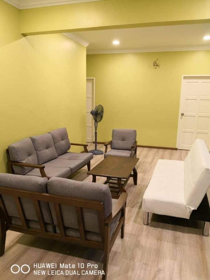 I Love U Bnb 爱乐游民宿 步行5 分钟到码头 Semporna Exterior foto